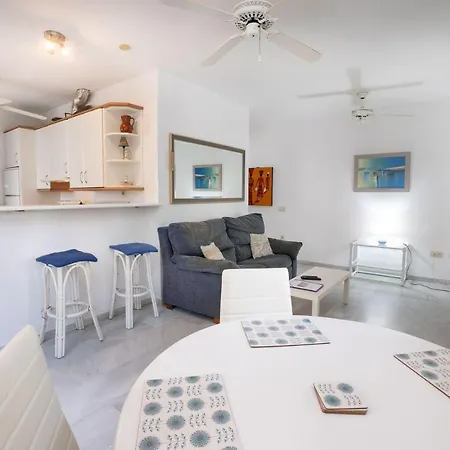 Balcon De Europa 4 Menyber Apartmán