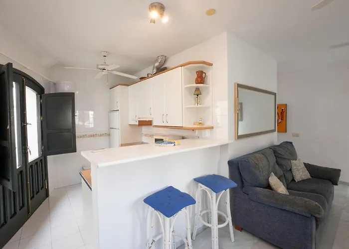 شقة Balcon De Europa 4 Menyber